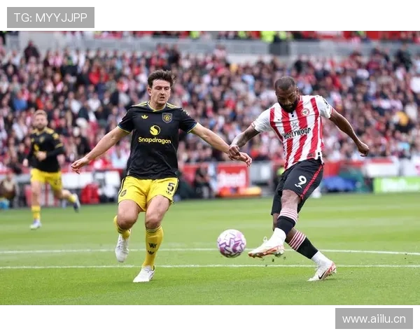 曼联近期表现波动，体系问题逐步反映至赛场稳定性